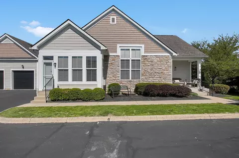 4756 Clubpark Dr, Hilliard, OH 43026