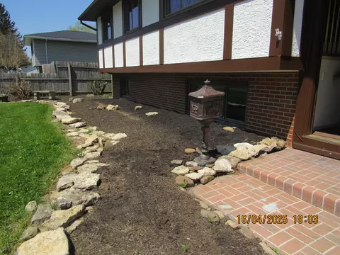 Exterior - 416 Cedar Heights Rd, Circleville, OH 43113 photo 7 of 7