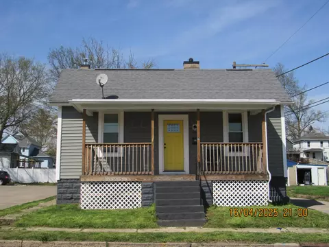 118 Pleasant St, Circleville, OH 43113 photo 1