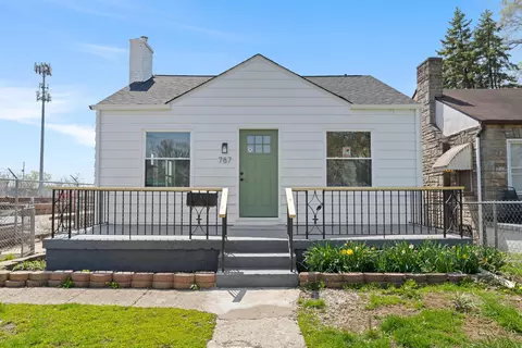 787 E Mithoff St, Columbus, OH 43206