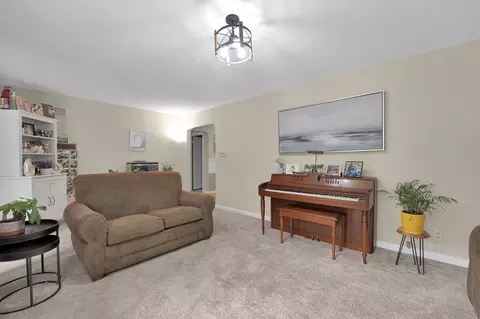 1337 N High St, Lancaster, OH 43130 photo 5
