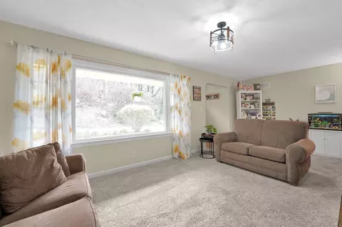 1337 N High St, Lancaster, OH 43130 photo 4
