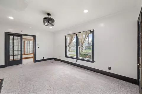 218 E Washington Ave, Marion, OH 43302 photo 8
