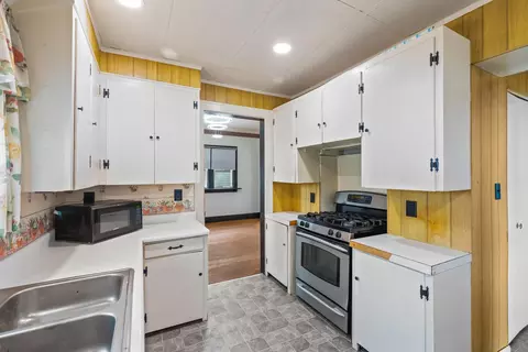 218 E Washington Ave, Marion, OH 43302 photo 15