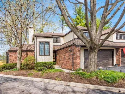 209 Saint Jacques St #21A, Worthington, OH 43085