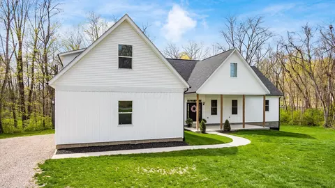 11790 Avondale Rd E, Thornville, OH 43076