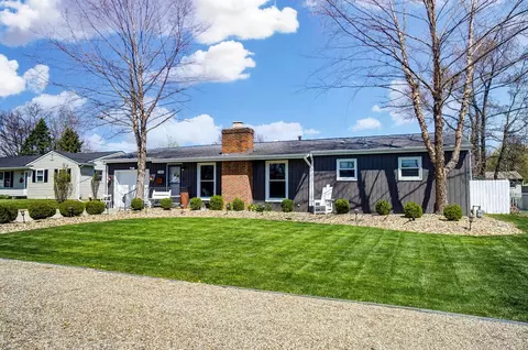 140 Swainford Dr, Heath, OH 43056