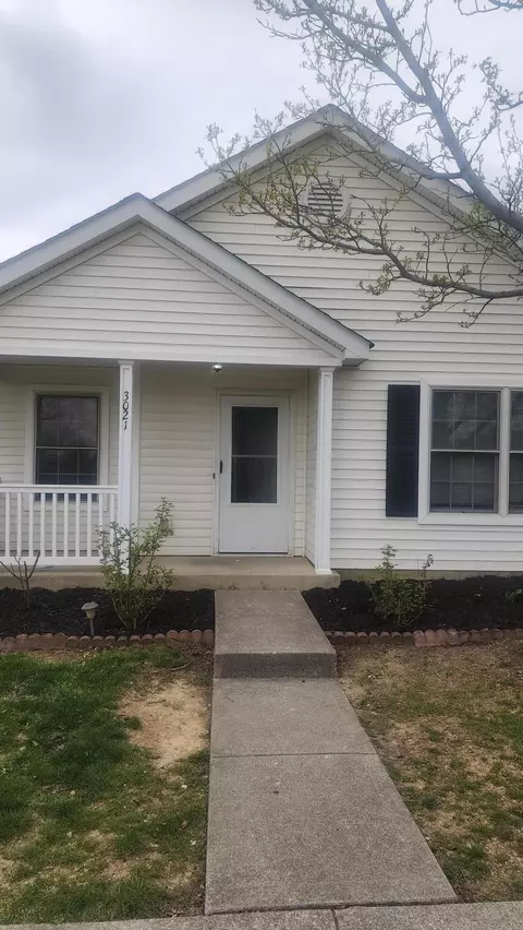 3021 Seeger St, Columbus, OH 43228