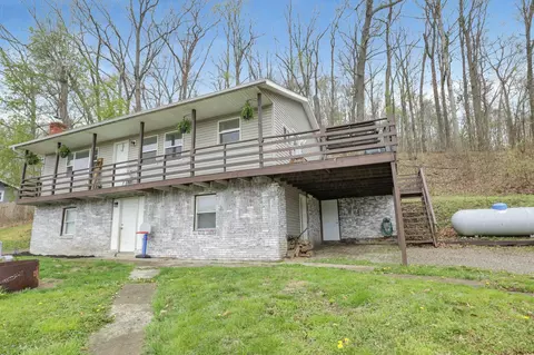 6634 Purity Rd NE, Saint Louisville, OH 43071