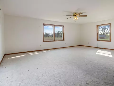 435 W County Line Rd, Springfield, OH 45502 photo 6