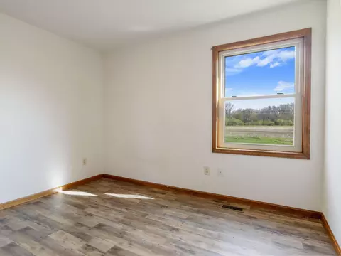 435 W County Line Rd, Springfield, OH 45502 photo 12