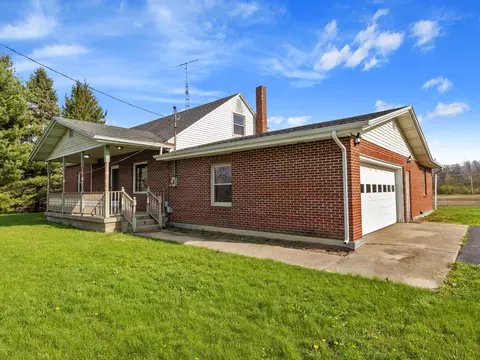 435 W County Line Rd, Springfield, OH 45502 photo 3
