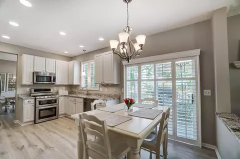 Kitchen - 7457 Maynooth Dr, Dublin, OH 43017 photo 1 of 7
