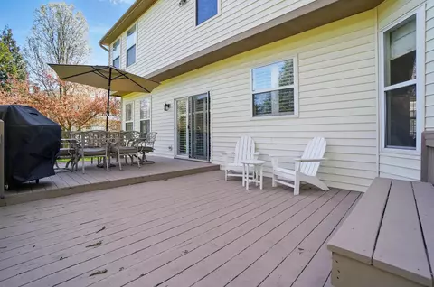 Exterior - 7457 Maynooth Dr, Dublin, OH 43017 photo 6 of 7