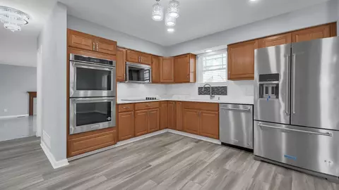 12335 Thoroughbred Dr, Pickerington, OH 43147