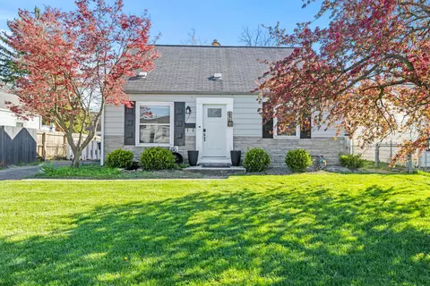 2677 Eakin Rd, Columbus, OH 43204