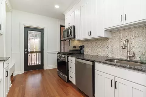 Kitchen - 183 E 1st Ave, Columbus, OH 43201 photo 2 of 5