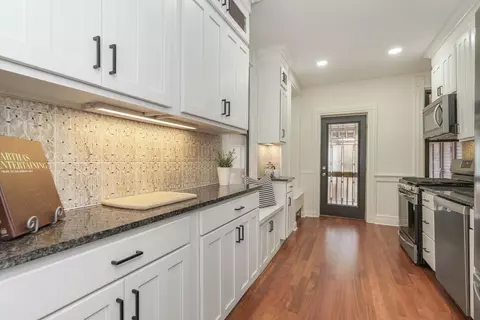 Kitchen - 183 E 1st Ave, Columbus, OH 43201 photo 1 of 5
