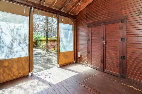 Exterior - 183 E 1st Ave, Columbus, OH 43201 photo 6 of 10