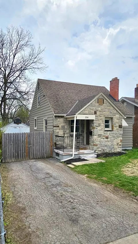 2266 Parkwood Ave, Columbus, OH 43211