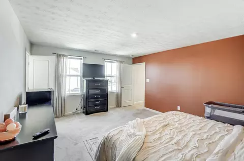 Bedroom - 207 S Tuttle Rd, Springfield, OH 45505 photo 3 of 7