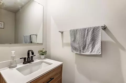 Bath - 207 S Tuttle Rd, Springfield, OH 45505 photo 1 of 6