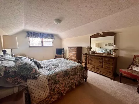 Bedroom - 5294 Torchwood Loop E, Columbus, OH 43229 photo 3 of 10