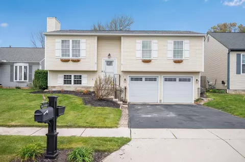 1082 Lavender Ln, Columbus, OH 43207