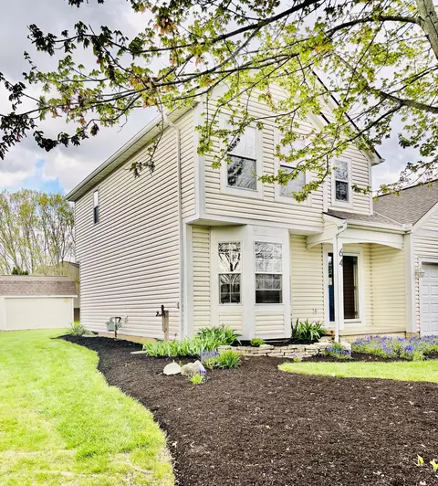 64 Brooksedge Dr E, Pataskala, OH 43062 photo 3