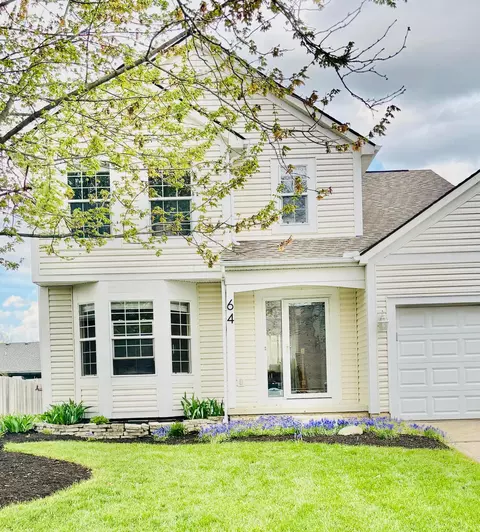 64 Brooksedge Dr E, Pataskala, OH 43062