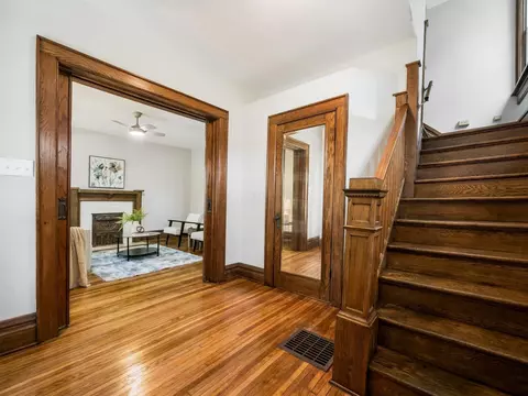 384 E 13th Ave, Columbus, OH 43201 photo 8