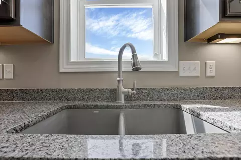 Kitchen - 3427 Stringtown Rd NE, Lancaster, OH 43130 photo 2 of 2
