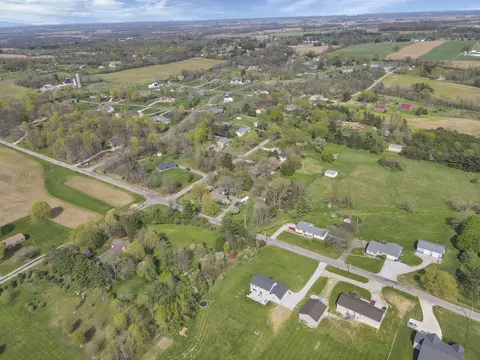 View/Area - 3427 Stringtown Rd NE, Lancaster, OH 43130 photo 4 of 5
