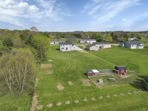 View/Area - 3427 Stringtown Rd NE, Lancaster, OH 43130 photo 1 of 5