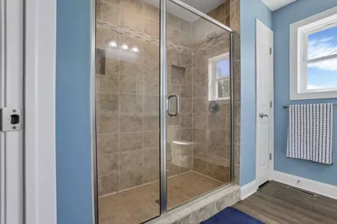 Bath - 3427 Stringtown Rd NE, Lancaster, OH 43130 photo 5 of 6