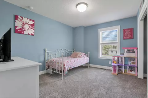 Bedroom - 3427 Stringtown Rd NE, Lancaster, OH 43130 photo 1 of 8