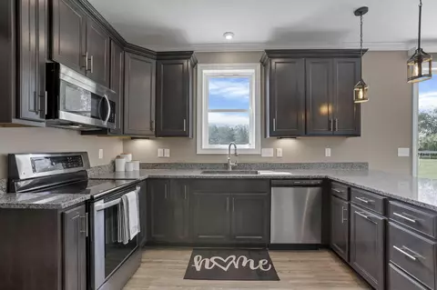 Kitchen - 3427 Stringtown Rd NE, Lancaster, OH 43130 photo 1 of 2