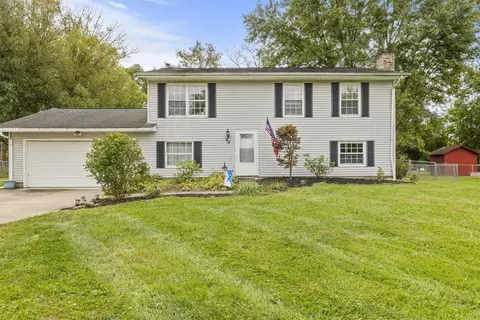 96 Darlene Dr NE, Newark, OH 43055