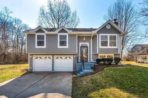 4010 Laguna Rd, Dayton, OH 45426