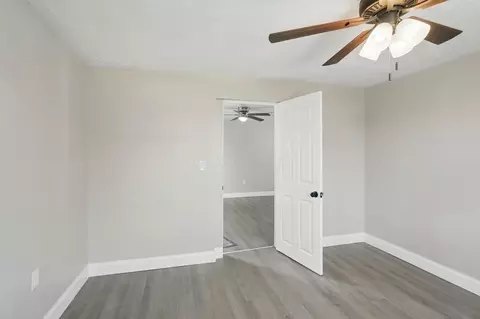 Bedroom - 1002 Wayne Ave, Springfield, OH 45503 photo 3 of 3
