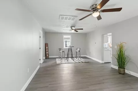 Living - 1002 Wayne Ave, Springfield, OH 45503 photo 2 of 4