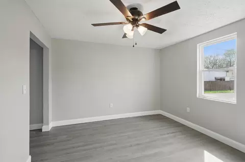Living - 1002 Wayne Ave, Springfield, OH 45503 photo 4 of 4