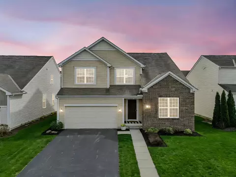 6111 Fallsburg Dr, Westerville, OH 43081
