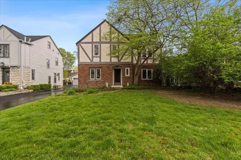 1951 Collingswood Rd, Columbus, OH 43221