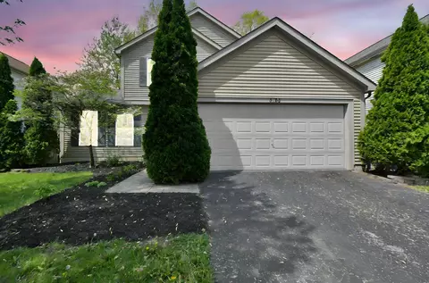 3183 Berkley Pointe Dr, Columbus, OH 43230