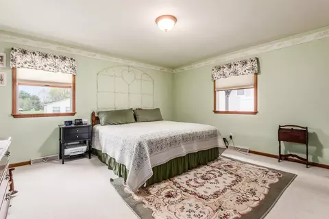 Bedroom - 52 3rd St SE, Newark, OH 43055 photo 1 of 6