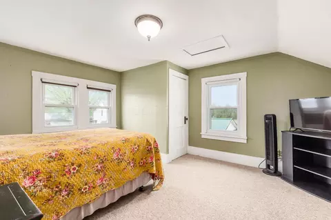 Bedroom - 52 3rd St SE, Newark, OH 43055 photo 5 of 6
