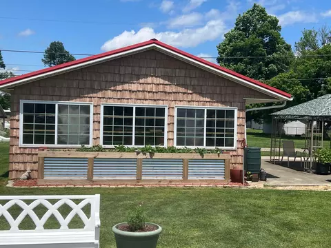 Exterior - 52 3rd St SE, Newark, OH 43055 photo 16 of 20