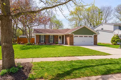 2053 Brofford Dr, Columbus, OH 43235