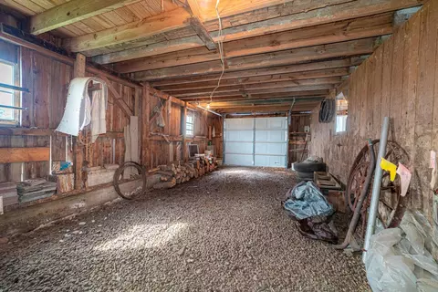 Exterior - 3947 Spicer Rd, Caledonia, OH 43314 photo 7 of 13